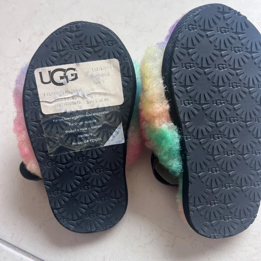 Ugg Fluff Yeah Rainbow Slippers for Toddler 7 NWT